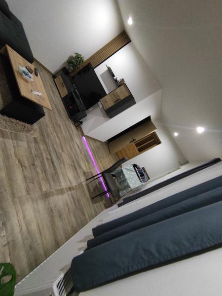 Aký obraz vybrať do modernej obývačky?