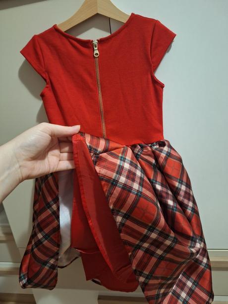 Vianočné šaty, 116