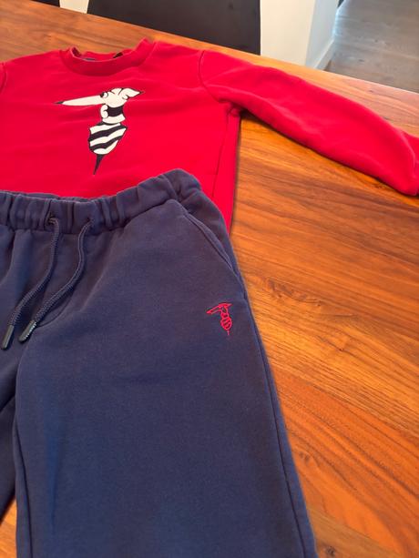Trussardi teplakova suprava za top cenu, 128