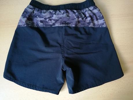 Kraťasy / plavky, 134