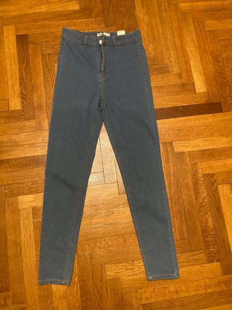Jeginsy s, bershka,s