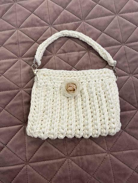 Predám háčkovanú tašku - kabelku, 