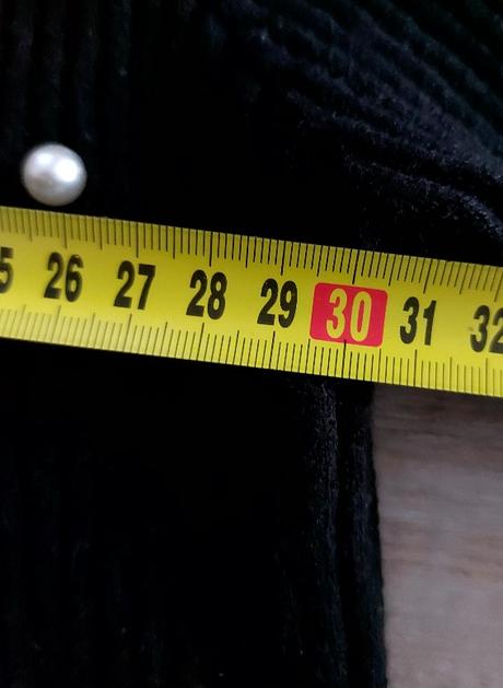 Pletené zimné šaty s perličkami, 134