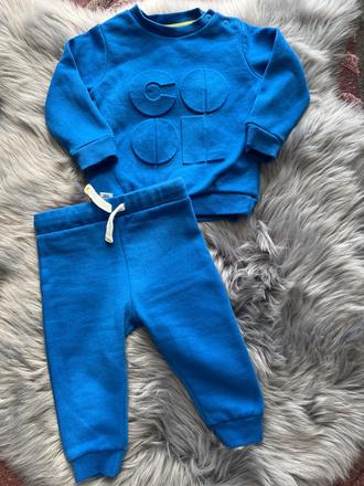 Tepláková súprava, 74