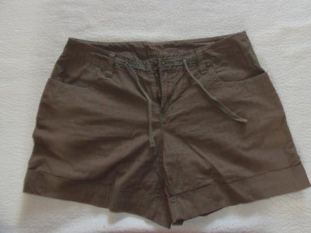 Šortky, 38