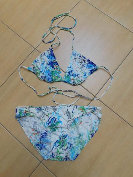 Dvojdielne plavky, 38