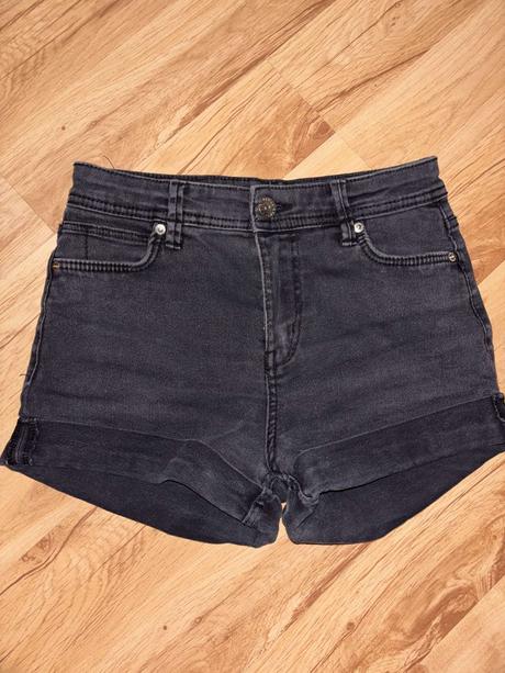 Kraťasy bershka 34, bershka,34