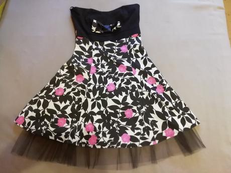 Prílezitostné saty, s