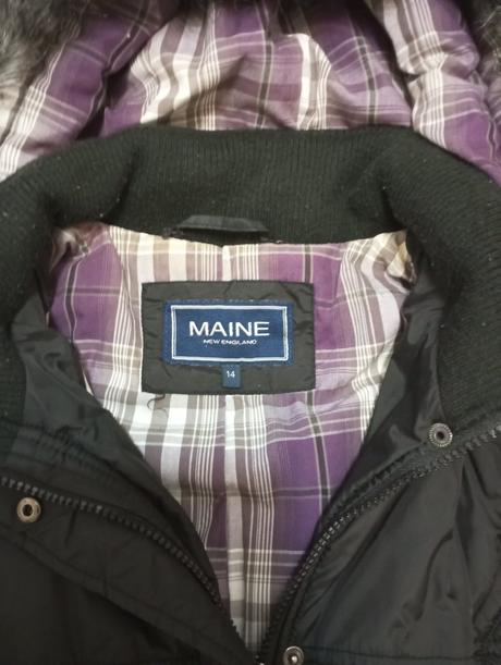 Čierna vesta s kapucňou, 42