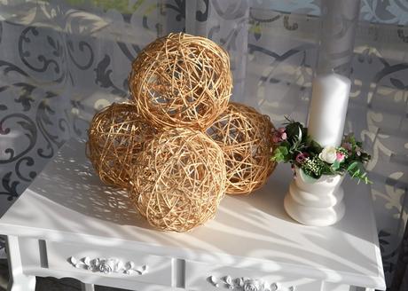 4x veľká ratanová guľa,