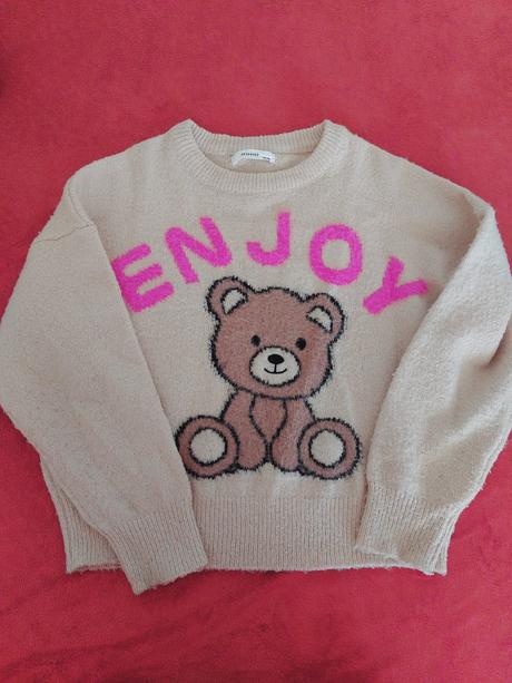 Sveter, reserved,140