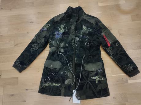 Bunda desigual, desigual,m / s