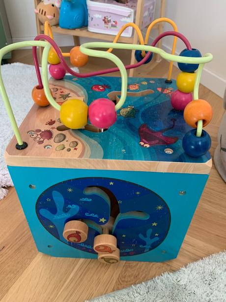 Interaktívna drevena kocka, 