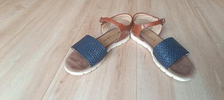 Sandálky, 36
