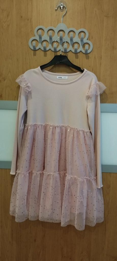 Krásne trblietavé šaty, sinsay,140