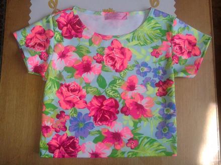 Kvetované pestré krátke tričko, 152