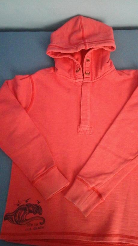 Mikina s kapucňou, 158