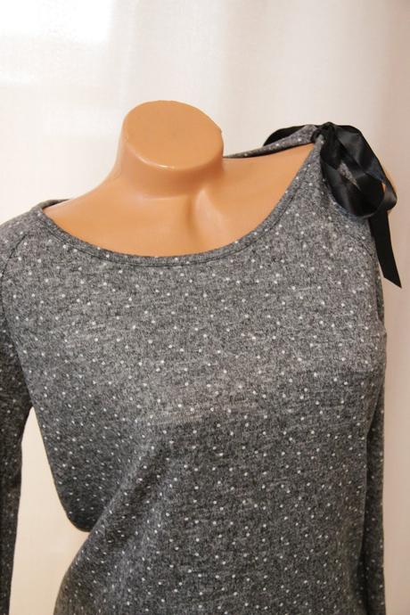 Šedý bodkovaný sveter, m, m