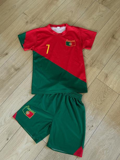 Futbalový dres pre chlapca, 134