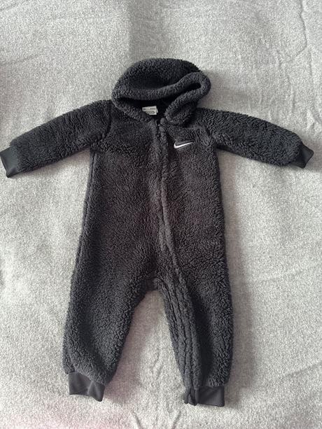Plyšový overál, nike,86