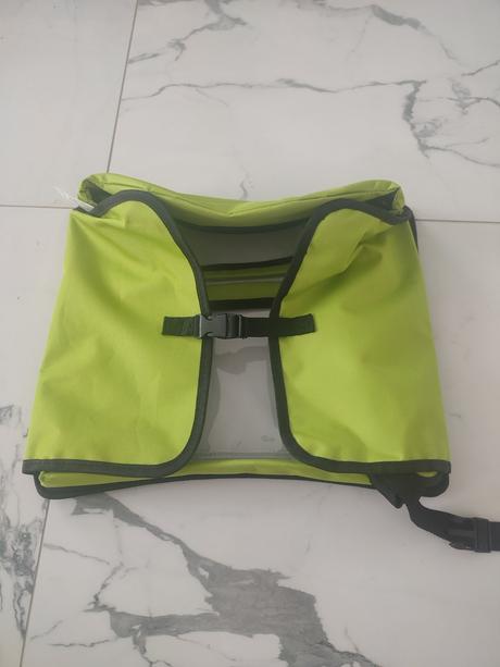 Detský stolček do auta, 