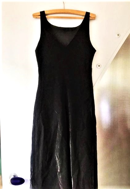 Saténové šaty s kovovým leskom, yessica,38