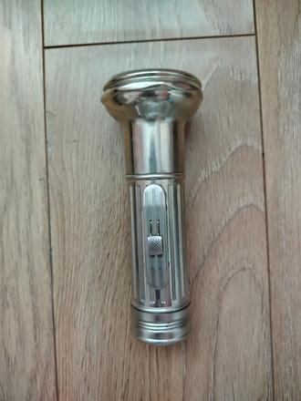 Retro plechová baterka, 