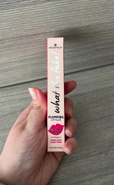 Dekoratívna kozmetika rôznych značiek, 