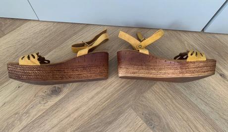 Dámske žlté sandále na platforme, 38