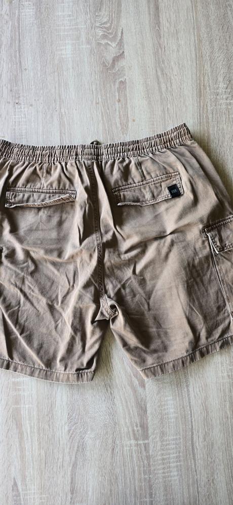 Cargo sortky, pull&bear,xl