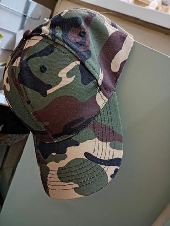 Parádna maskačova šiltovka unisex,