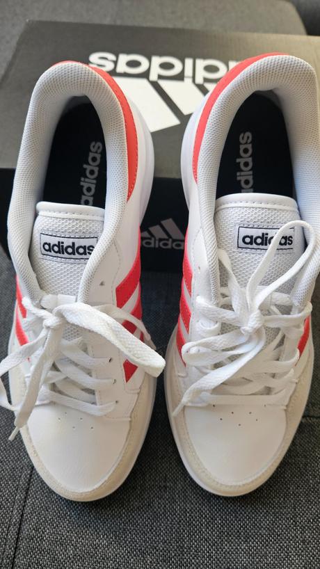 Tenisky adidas veľ. 42 2/3, adidas,42