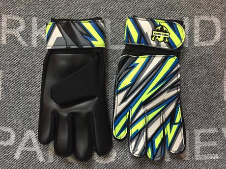 Fudbalove brankarske rukavice velkost 5, 