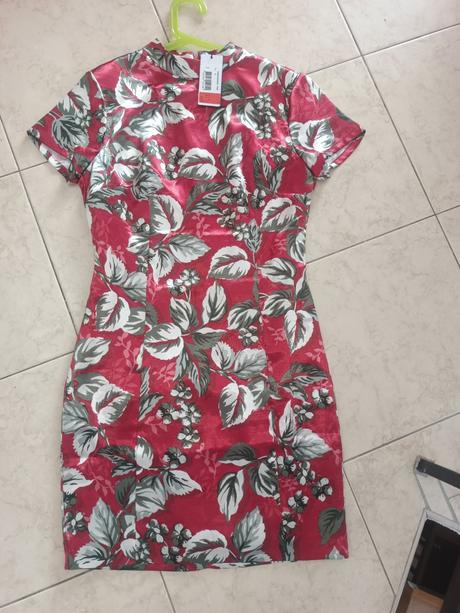 Dámske saty, guess,s