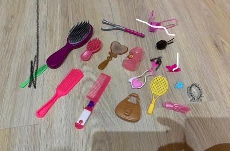 Rôzne doplnky pre barbie baby,