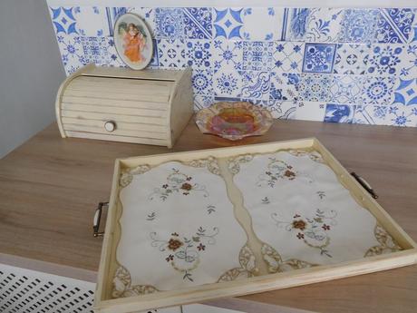 Drevená polica retro,, 