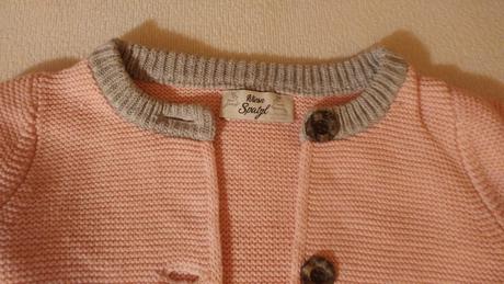 Ruzovy svetrik na gombiky, 104