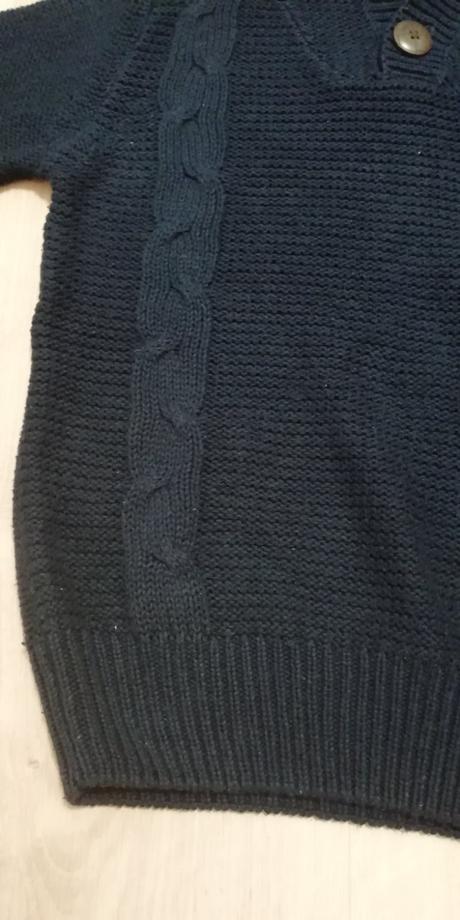 Svetrík s kapucňou veľmi dobrý stav, pepperts,122