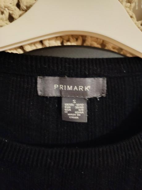 Čierny elastický sveter, primark,s