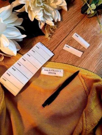 50 kusov nažehľovacích štítkov na označenie vecí,