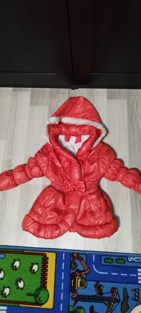 Dievčenský kabátik, 86