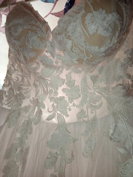 Svadobne saty xs/s/m 300e, xs