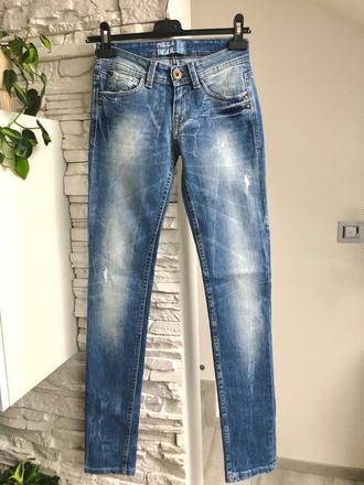 Úzke rifle, pull&bear,34