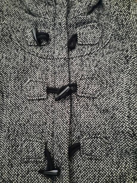 Dámsky kabát s kapucňou, 36