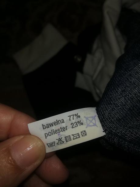 Zamatovy overal s motylikom, 80