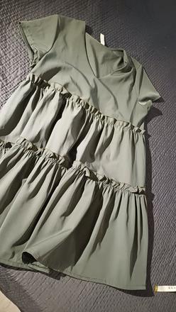 Tmavozelené šaty, s