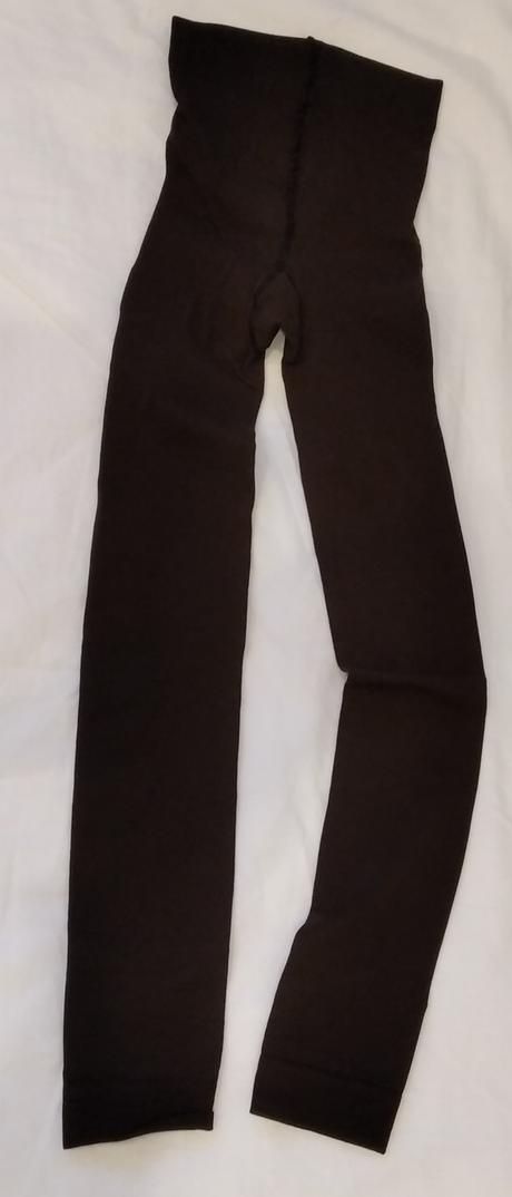 Tmavohnedé legíny, amisu