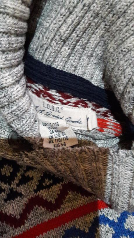 Krásny teplý svetrík, veľ. 110/116, l.o.g.g.,110