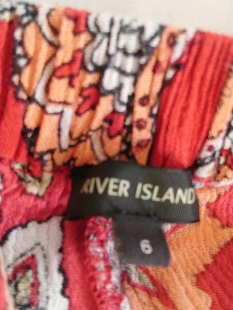 Dámske červené šortky, farebný vzor, river island, river island,xs