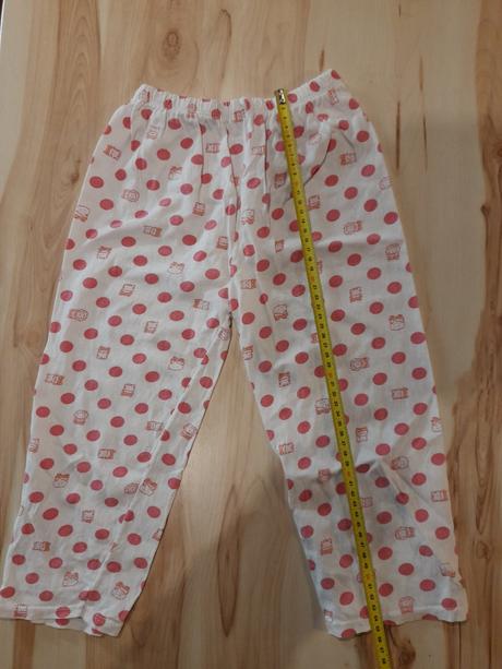 Bodkované pyžamko, 104